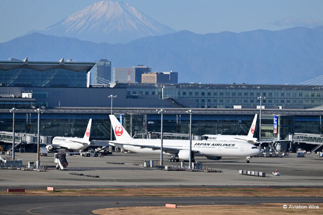 羽田空港を出発するJALの777-300ERによるロンドン行きJL43便＝25年1月1日 PHOTO: Tadayuki YOSHIKAWA/Aviation Wire