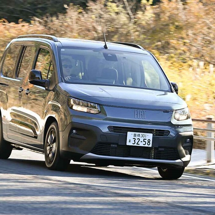 優れた走行性能と省燃費性能、独自性にあふれる車内空間など多くの魅力がある。