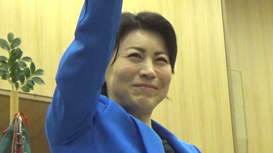 自民党・新人　中村真衣 氏