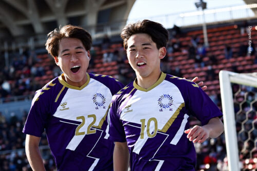 堀越FW三鴨奏太（右）とMF杉村充樹（左）[写真]=金田慎平