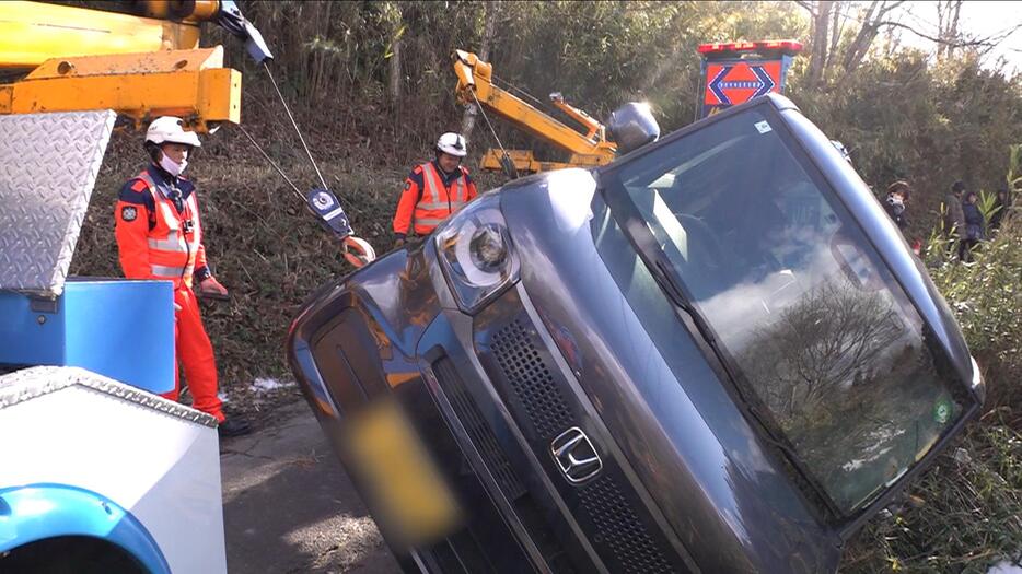 車体に極力傷がつかないように作業