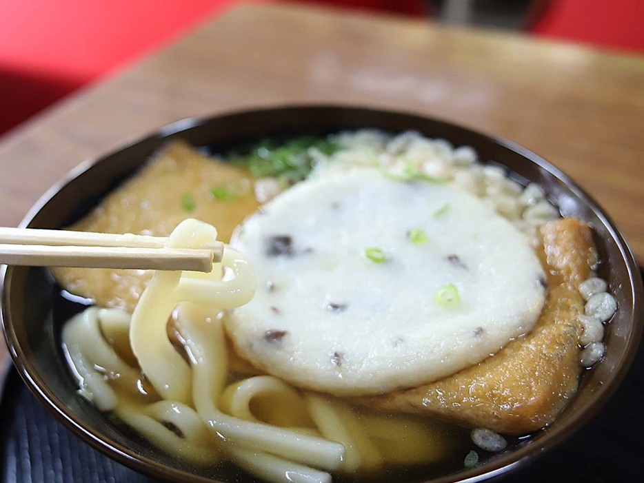 麺を持ち上げて分かるすべらんの秘密