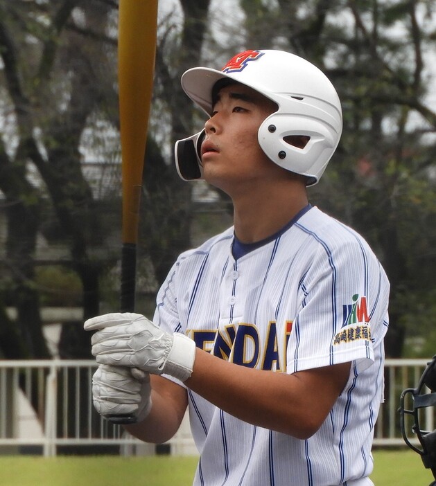 健大高崎の栗原 朋希外野手