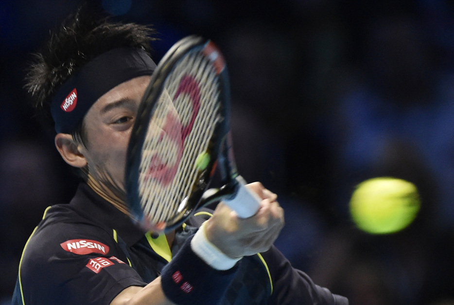 ＡＴＰが６日付の最新世界ランキングを発表し、元世界ランキング４位の錦織圭が前回１０６位から７４位に浮上した。ロンドンで２０１５年１１月撮影（２０２５年　ロイター）