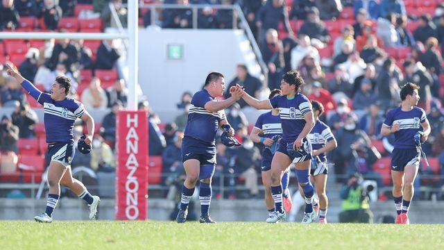 桐蔭学園の選手たち【写真：日刊スポーツ/アフロ】