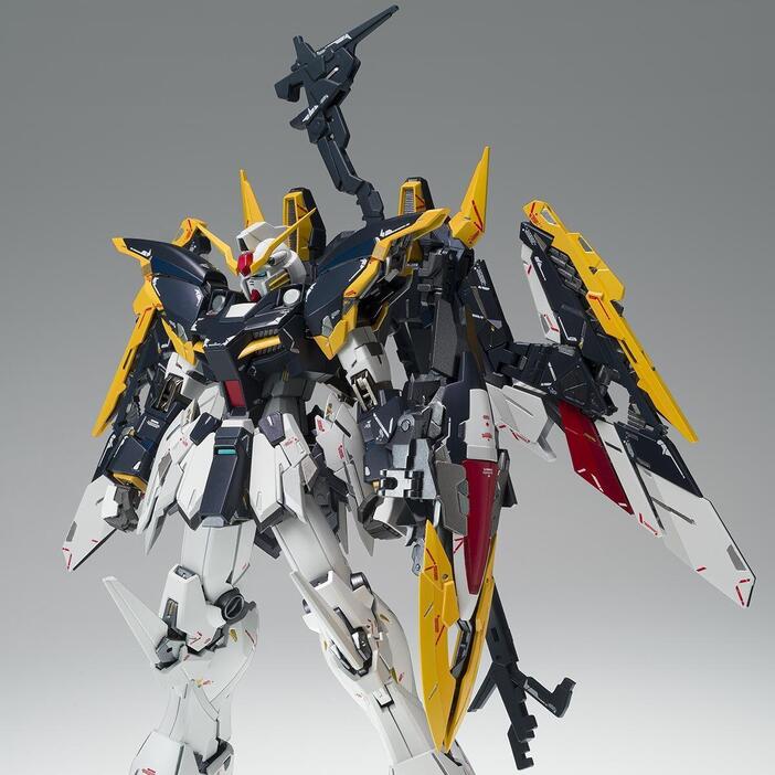 「新機動戦記ガンダムW」シリーズのガンダムデスサイズ EWのフィギュア「GUNDAM FIX FIGURATION METAL COMPOSITE ガンダムデスサイズ（EW版）／ガンダムデスサイズ（EW版）ルーセット装備」（c）創通・サンライズ