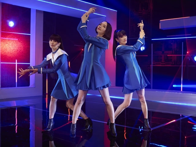 Perfume、阿部寛主演映画『ショウタイムセブン』の主題歌担当＆本人役で出演決定　主題歌入り最新映像公開