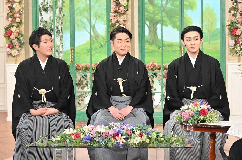 1月8日に放送される「徹子の部屋」に出演する（左から）中村橋之助さん、中村鷹之資さん、市川染五郎さん＝テレビ朝日提供