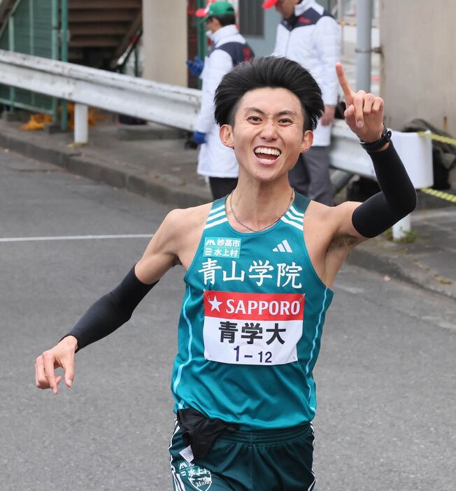 青学大９区・田中悠登（カメラ・佐々木　清勝）