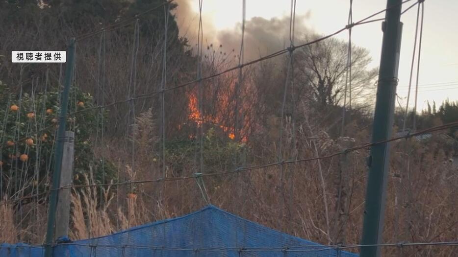 住宅全焼　住民２人と連絡取れず　広島・尾道市