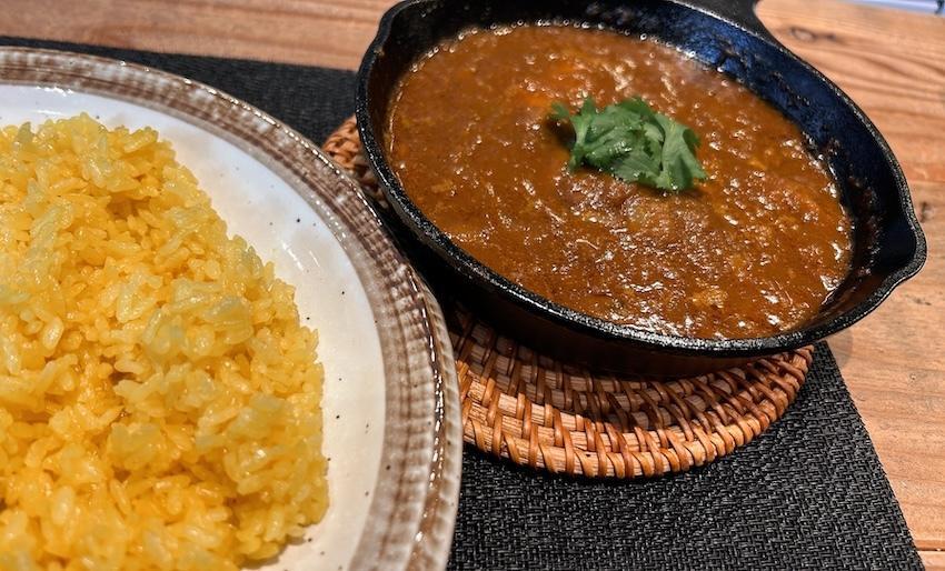 「スキレット チキンカレー」