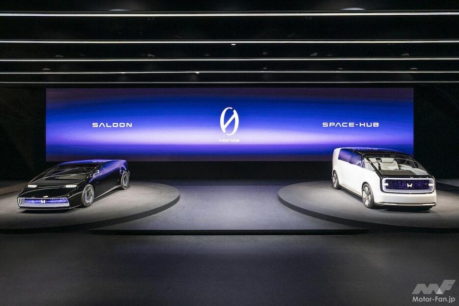 2024年1月のCES2024でワールドプレミアされた「Honda 0シリーズ」は、SALOON（左）とSPACE-HUB（右）の2台だった。