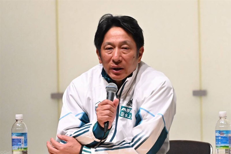 総合優勝した青学大・原晋監督