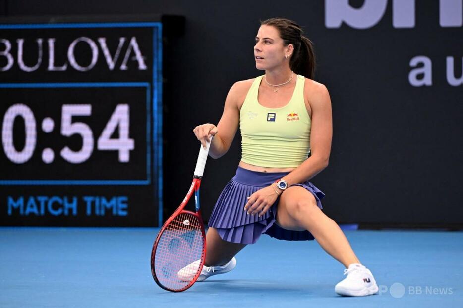 テニス、ブリスベン国際、女子シングルス2回戦。試合に臨むエマ・ナバーロ（2025年1月1日撮影）。【翻訳編集】 AFPBB News