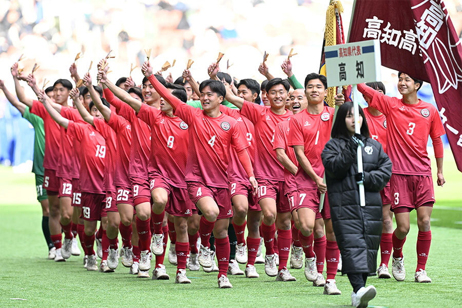 高知高校のハンドスプリングスローが海外でも反響【写真：徳原隆元】