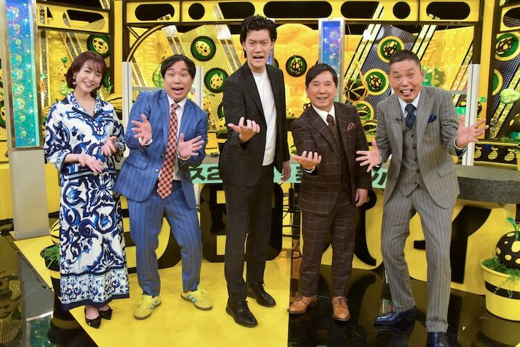 「芸人シンパイニュース」に出演する（左から）新井恵理那、霜降り明星、爆笑問題