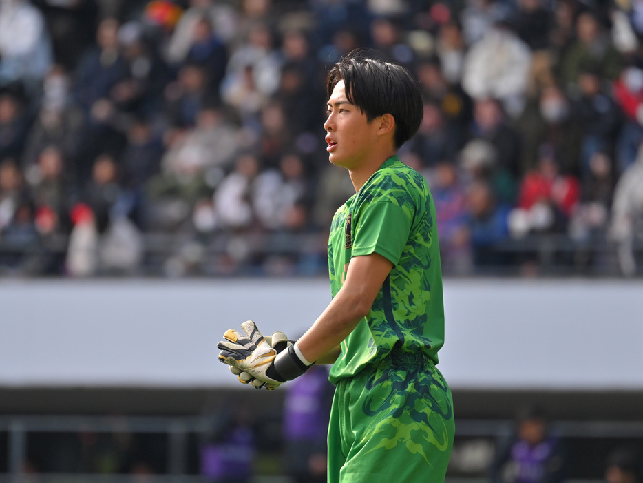 大活躍だったGK牧野長太朗(3年)(写真協力『高校サッカー年鑑』)(HIGH SCHOOL SOCCER YEARBOOK)