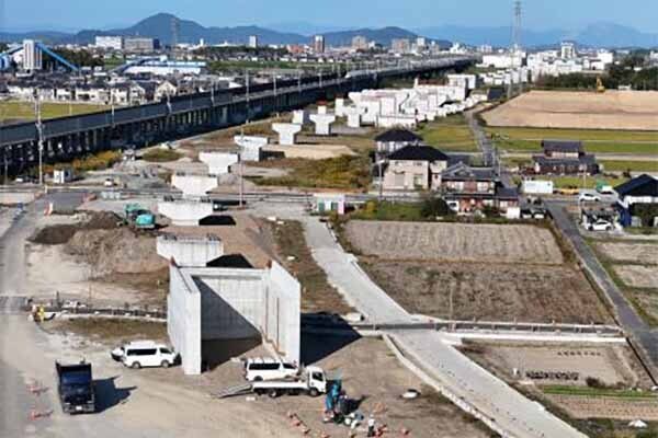 建設が進む国道8号野洲栗東バイパス。2024年10月撮影（画像：国土交通省近畿地方整備局）。