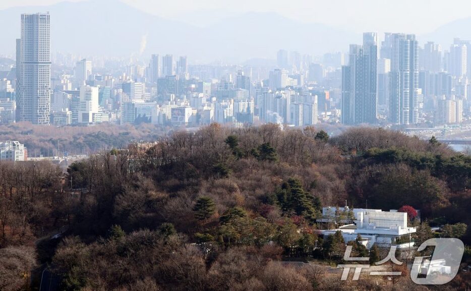 12月27日、静寂が漂う韓国のユン・ソンニョル（尹錫悦）大統領官邸(c)news1