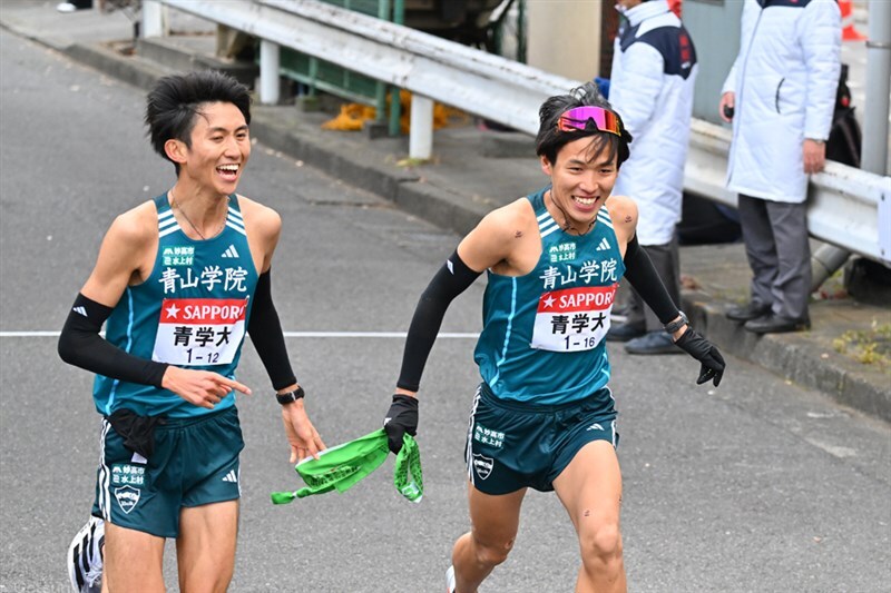 箱根駅伝で総合優勝を果たした青学大（9区田中悠登から10区小河原陽琉へのタスキリレー）