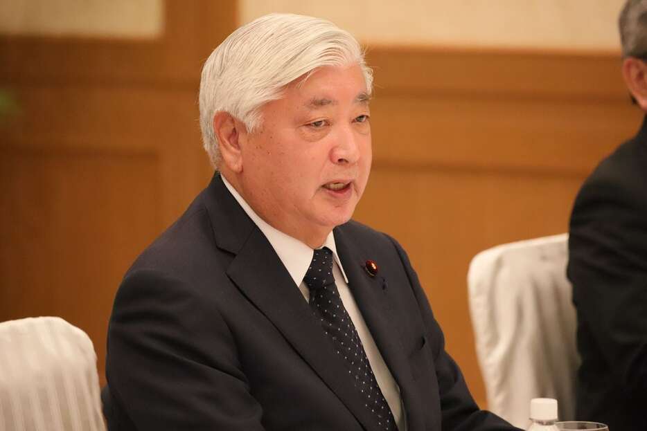 中谷元・防衛相＝沖縄県名護市（大竹直樹撮影）