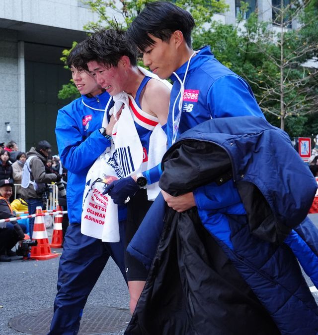 順天堂大の10区を走った古川達也選手(2年)〈写真：日刊スポーツ/アフロ〉