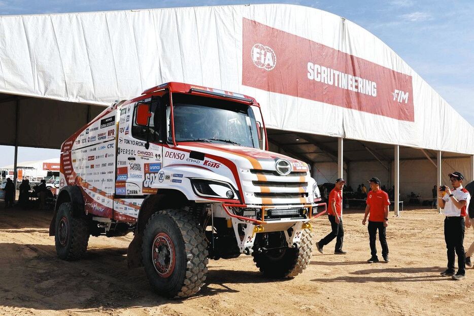 車検を終えた日野チームスガワラのHINO600シリーズ