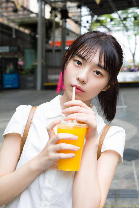 「20歳記念写真集（仮）」の発売が決まった菊地姫奈(C)Takeo Dec.