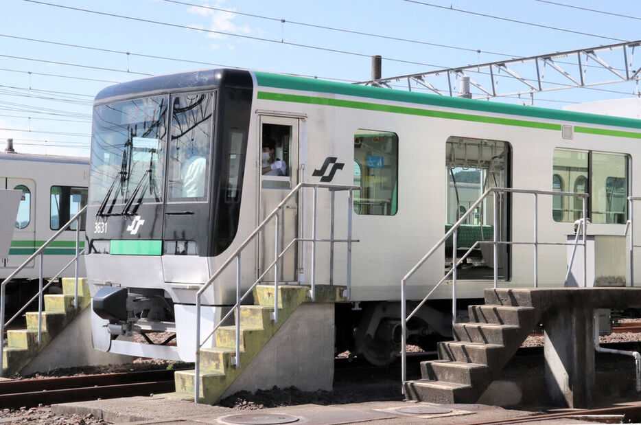 昨年１０月２４日に営業運転を開始した南北線の新型車両「３０００系」