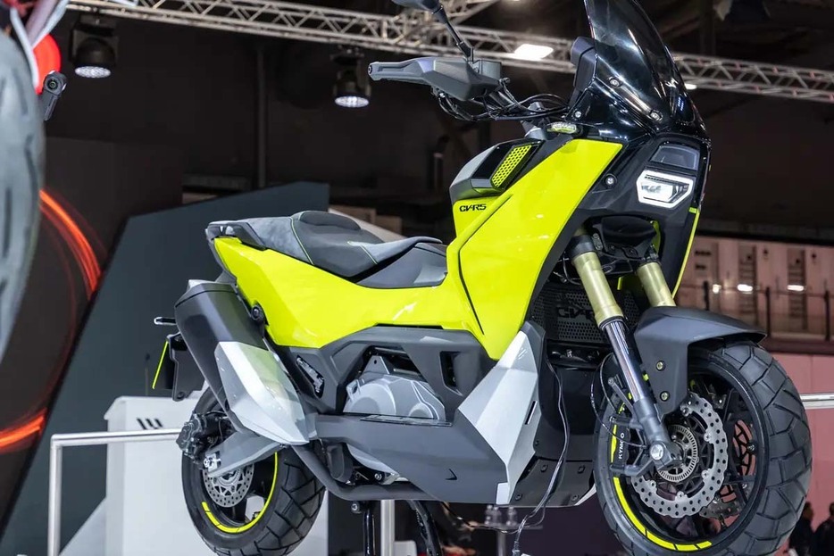 KYMCO、「CV-R5」を発表