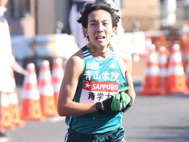 第101回箱根駅伝で3区を走った青山学院大学・鶴川正也選手（写真：日刊スポーツ/アフロ）