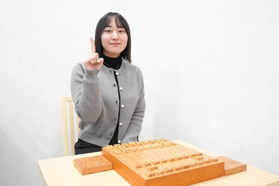 新将棋会館で勝利第１号をつかんだ野原未蘭女流二段（カメラ・瀬戸　花音）