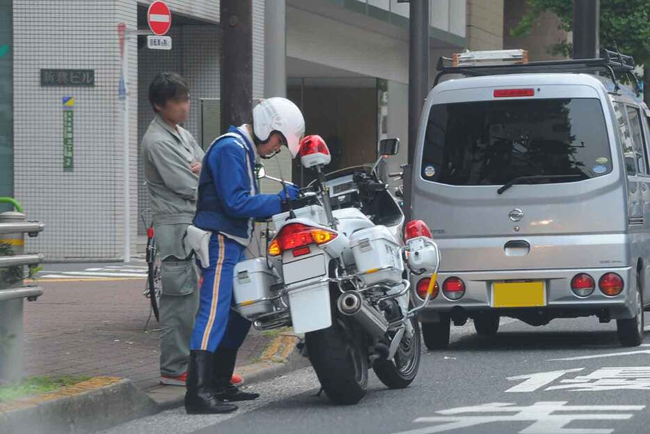 一度に複数の違反をした場合、より重いほうの違反で取り締まりを受けることが多い。