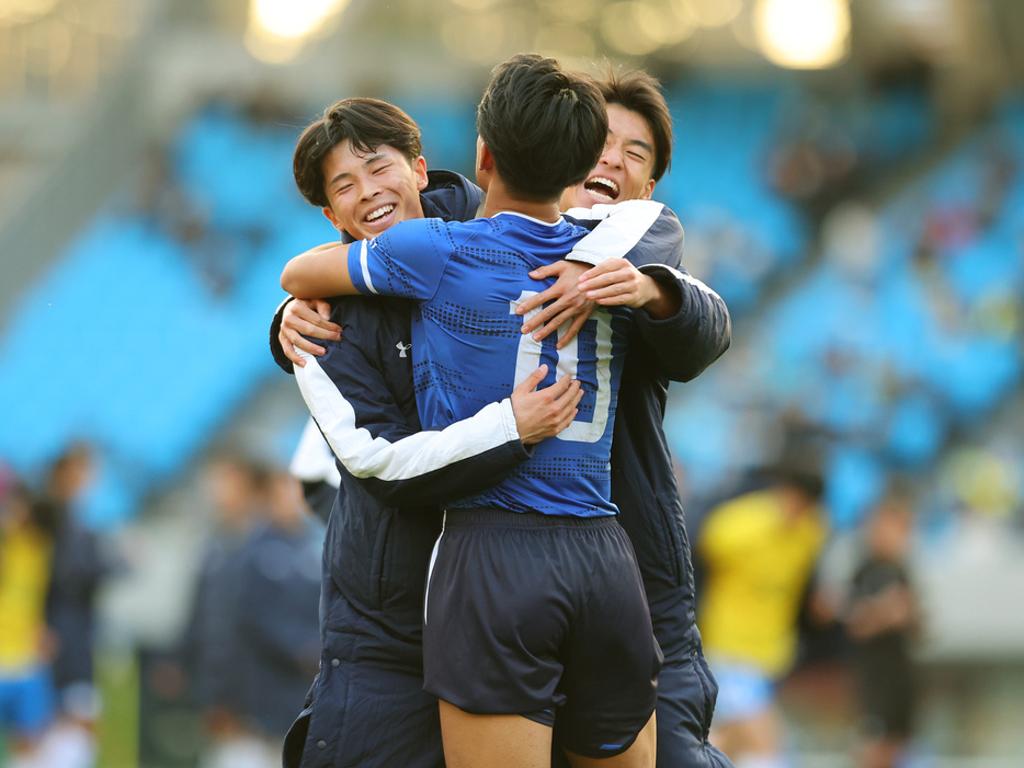 明秀日立高はPK戦を制して全国8強!(写真協力=高校サッカー年鑑)(HIGH SCHOOL SOCCER YEARBOOK)