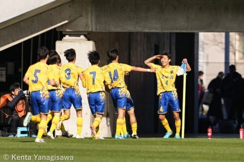 準々決勝に進出した上田西 [写真]=柳澤健太