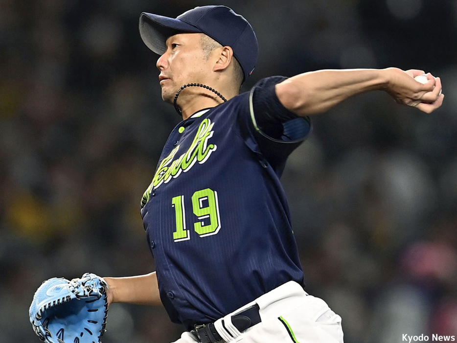 ヤクルト・石川雅規 (C) Kyodo News