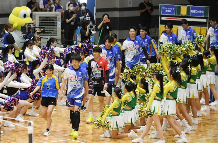 （写真：南日本新聞社）