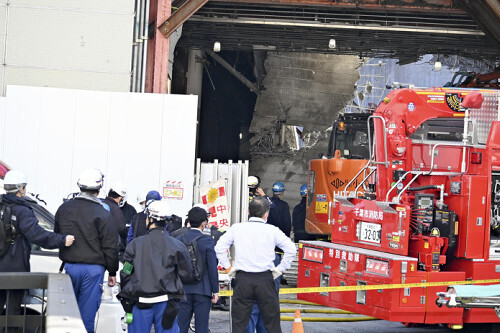 生き埋め事故が起きた現場（９日、千葉市中央区で）