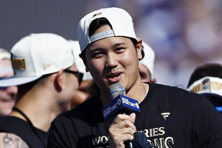 優勝パレードに参加したドジャースの大谷翔平。(C)Getty Images