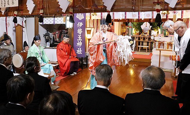 能登半島地震の発生から１年がたち、地域の復興を祈った