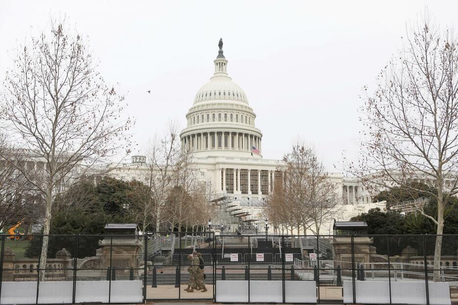 デモ隊の占拠を受け、警備が強化された連邦議会議事堂（写真：ロイター／アフロ）