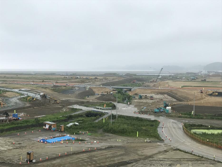 かさあげ工事が進む津波の被災地。陸前高田市にて、2017年撮影（写真提供：藤田直哉）