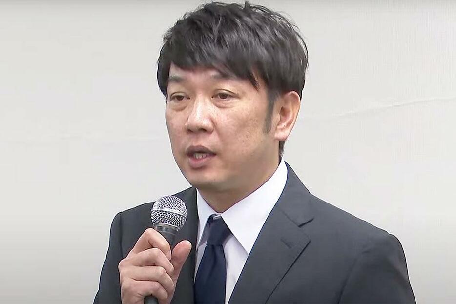 会見するTKO木本武宏さん