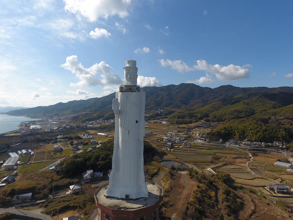 淡路島の世界平和大観音（写真：Studio NST）