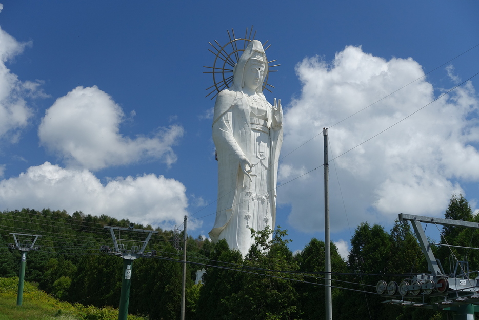 北海道芦別市の北海道大観音（写真：umi_sap）