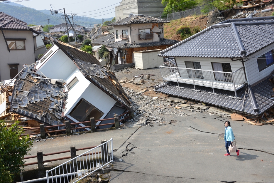 日本は地震がきわめて多いため、それに対する学問と技術は積み重なっている（写真：つのだよしお/アフロ）