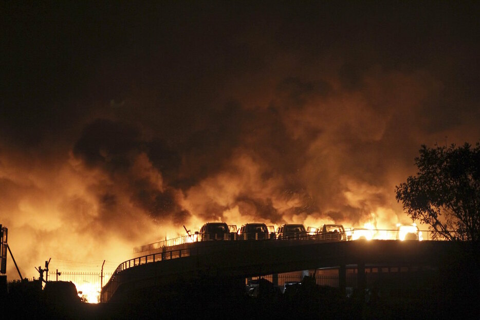 中国・天津で起きた大爆発（写真:ロイター/アフロ）