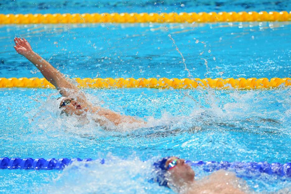 苦手とする背泳ぎも粘り2番手に＝2015年8月9日（写真：長田洋平/アフロスポーツ）