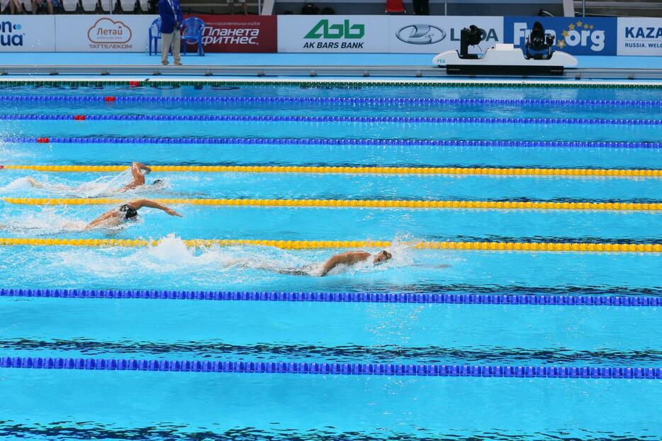 最後の自由形で後続を突き放す＝2015年8月9日（写真：長田洋平/アフロスポーツ）