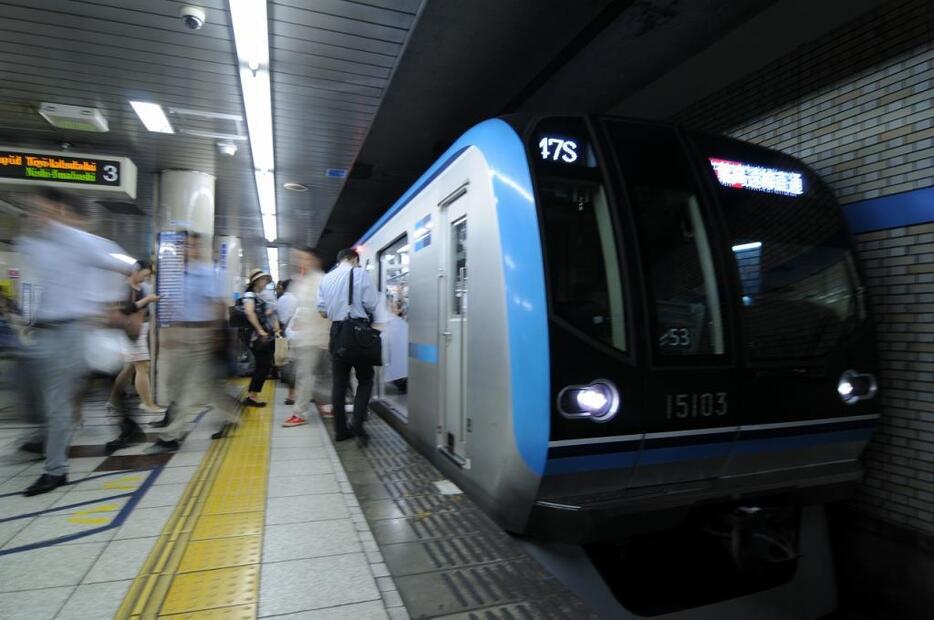 [写真]東西線の大手町駅